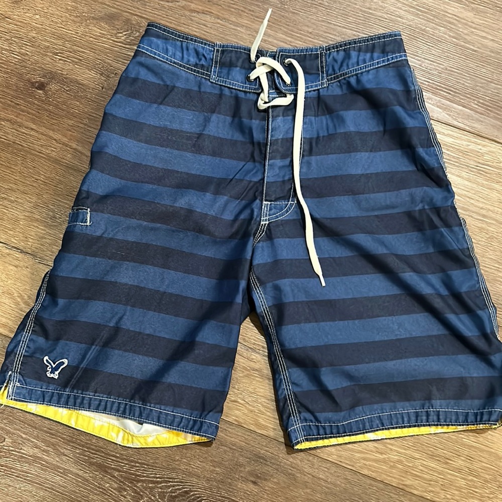 Men’s American eagle swim shorts